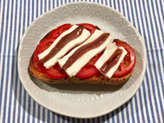 Picture of CANAPE QUESO FRESCO Y ANCHOAS